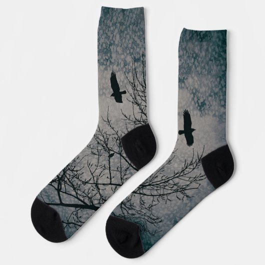 Chaussette Crows and Trees Silhouette Paysage de terrain goth (Gauche)