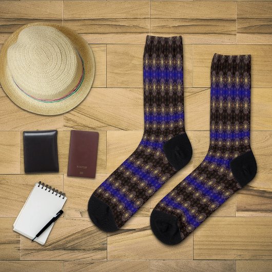 Chaussette L'art floral pétillant dans le ciel clair de la nu