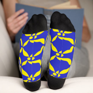 Chaussette Modèle floral géométrique bleu et bracelet