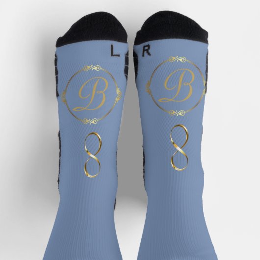Chaussette Monogramme en or avec cercle infini sur bleu | (Haut)