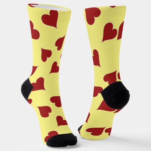 Chaussette Motif de coeur rouge sur jaune (Angulaire)