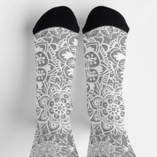 Chaussette Motif de mandala blanc et gris doux