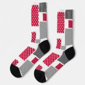 Chaussette Pneuka rouge gris patchwork sur arrière - plan bla (Gauche)