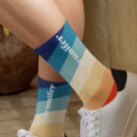 Chaussette Retro les années 70 bandes Nom personnalisé<br><div class="desc">Cette conception peut être personnalisée dans la zone fournie en modifiant la photo et/ou le texte. Vous pouvez également le customiser en cliquant sur Personnaliser ce Modèle, puis en choisissant l'option cliquer pour customiser et supprimer ou modifier la couleur de l'arrière - plan, ajouter du texte, modifier la couleur ou...</div>