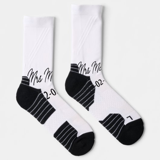 Chaussette simple monogramme minimal mrs M nom date année Thr (Droite)