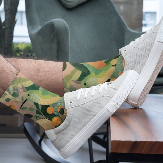 Chaussette tons pastel, colibri en vol