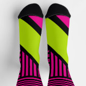Chaussette Triangle rayures en vert citron, rose chaud et noi (Haut)