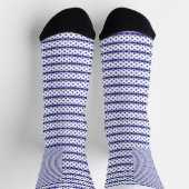 Chaussette Un ciel bleu vif avec des nuages blancs épars. (Haut)