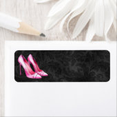 Chaussures de talons roses Étiquettes de adresse (En situation)