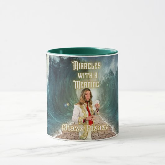 Chazz Pizazz Miracles met een betekenisvolle Mok (Midden)