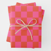 Checkerboard Checkered Pattern in Pink and Oranje Inpakpapier Vel (In situ)