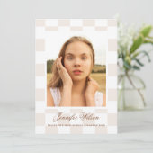 Checkered Grad graduation announcement Aankondiging (Staand voorkant)