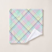 Checkered pattern of caramel colors. (Gant de toilette)