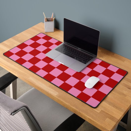 Checkered Red and Hot Pink  (Bureau 2)