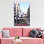Checkpoint Charlie Berlin | Kleurversie Canvas Afdruk (Insitu (Woonkamer))