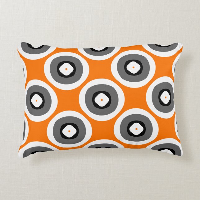 Cheerful Cute Oranje White Accent Kussen (Voorkant)