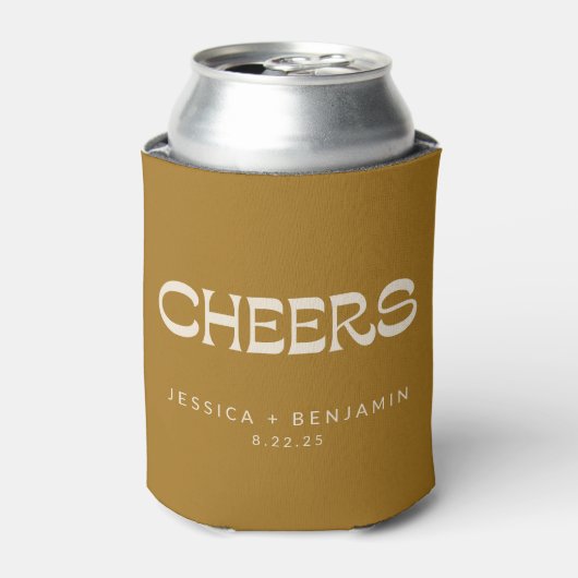 Cheers Groovy Gold Typography Names Wedding Blikjeskoeler (Blikje Voorkant)