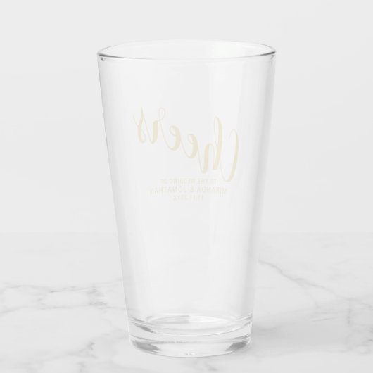 'Cheers' Modern Script Gold Wedding Glas (Achterkant)