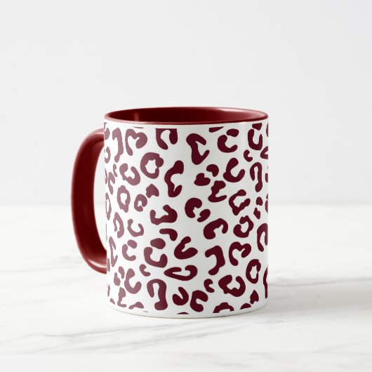 Cheetah Dierenprint in Maroon en Wit Mok (Voorkant links)