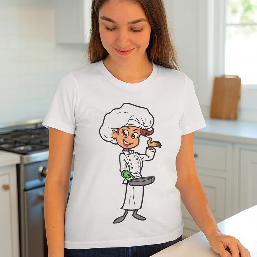 Chef Femme Avec Un T-shirt Femme À La Poêle