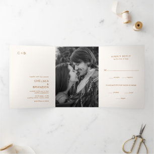 Chelsea Earthy Neutrals Modern Wedding Drieluik Uitnodiging