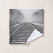 Chemin de fer noir et blanc #3 (Gant de toilette)