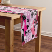 Chemin De Table Court Abstract Botanics (In Situ)