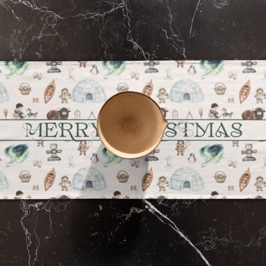 Chemin De Table Court Arctic Adventure Northern Lights Forest