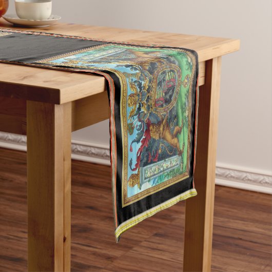 Chemin De Table Court Armoiries du coureur de table (In Situ)