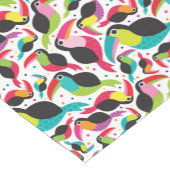 Chemin De Table Court arrière - plan exotique d'oiseau de toucan du (Coin)