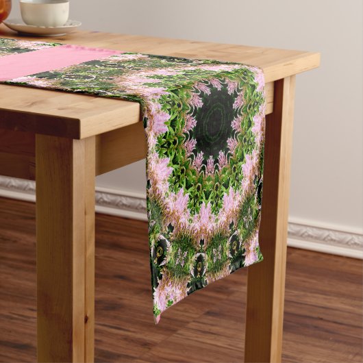 Chemin De Table Court Astilbe Wreath (In Situ)