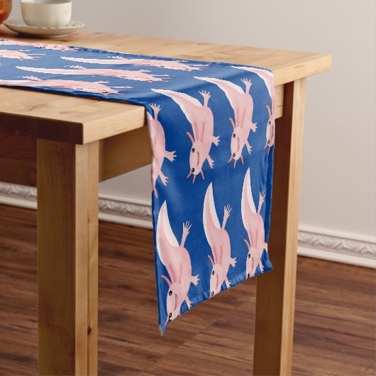 Chemin De Table Court axolotl rose pâle (In Situ)