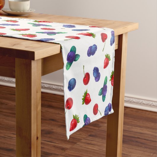 Chemin De Table Court Baies Rouge Blanc Bleu (In Situ)