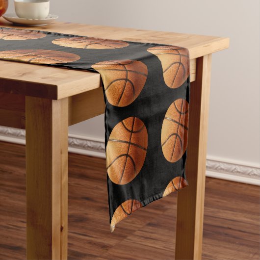 Chemin De Table Court Basket Orange Sur Noir, Couleur De Table (In Situ)