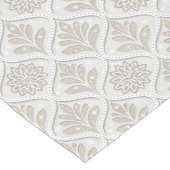 Chemin De Table Court Beige & White Sparkling Quatrefoil Pattern (Coin)