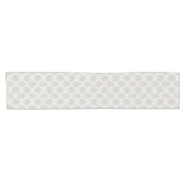 Chemin De Table Court Beige & White Sparkling Quatrefoil Pattern (Horizontal)