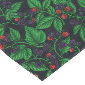 Chemin De Table Court Blackberry sur gris foncé (Coin)