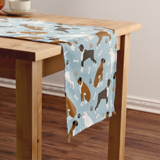 Chemin De Table Court Boxer Chien Bones et Pailles Courte Table Runner (In Situ)