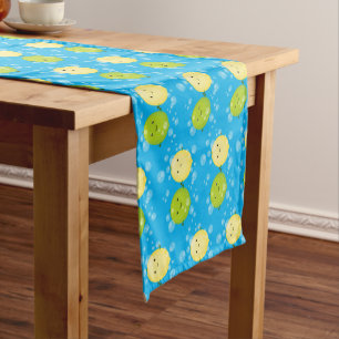 Chemin De Table Court Caricature de chaux de citron joyeux