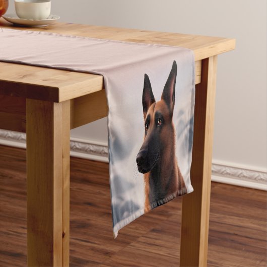 Chemin De Table Court Chien malinois (In Situ)