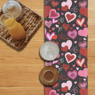 Chemin De Table Court Cœurs rouges roses noirs Motif d'amour