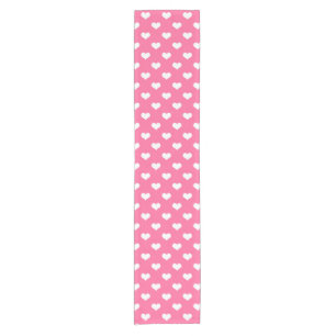 Chemin De Table Court Conception de coeurs adorables roses blancs