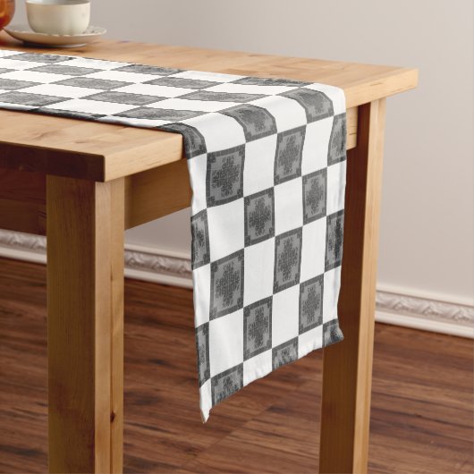 Chemin De Table Court Cool moderne Boho noir et blanc Motif Plaid (In Situ)