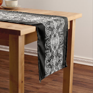 Chemin De Table Court Coureur de table courte en dentelle blanche