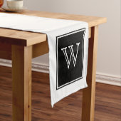 Chemin De Table Court Coureur de table Monogramme Carré noir (In Situ)