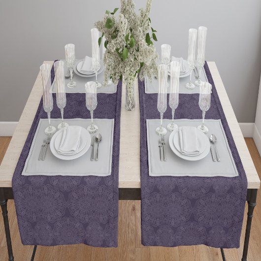 Chemin De Table Court Cravate dans purpura motif ere réfraction