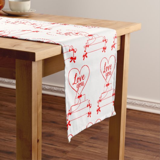 Chemin De Table Court Design de coeurs rouges créatifs (In Situ)