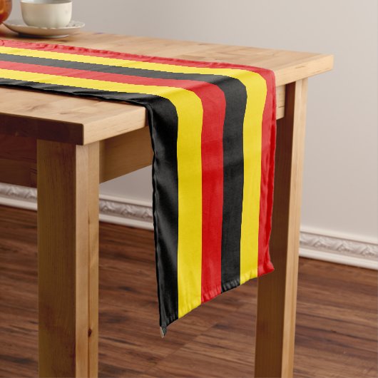 Chemin De Table Court Drapeau de l'Ouganda (In Situ)