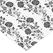 Chemin De Table Court Élégant Modèle Floral Noir Et Blanc (Coin)