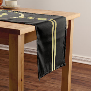 Chemin De Table Court Élégant or Monogramme personnalisé sur noir